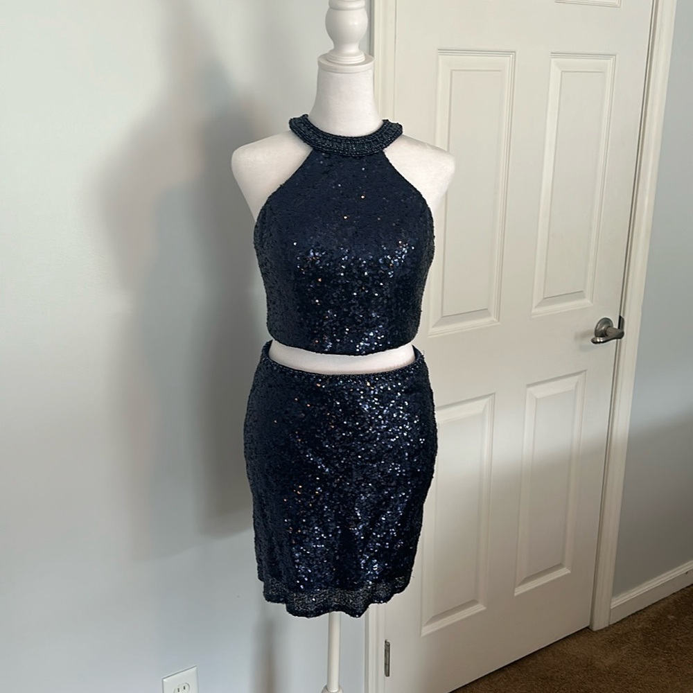 2 Piece sequined set